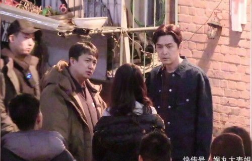 胡歌李沁《人间有味》路透，导演黄磊示范讲戏，现场氛围超好!_片场_剧中_角色