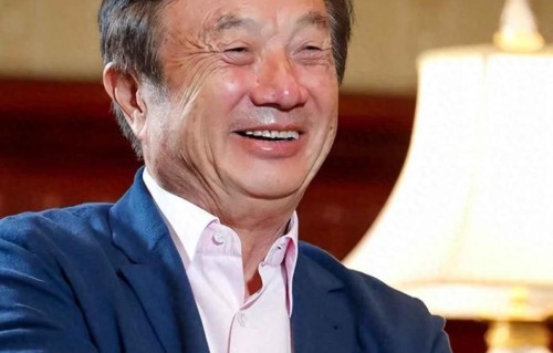 她没靠家世出圈，却因一部手机被热议，华为选她当大使真不简单