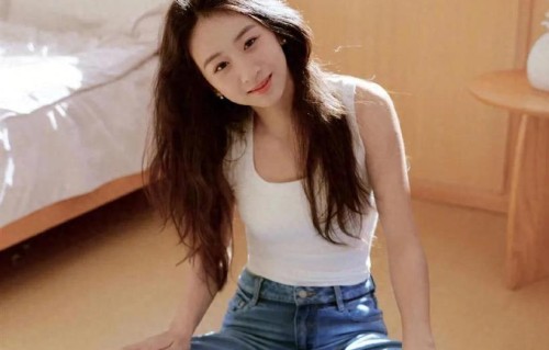 森碟18岁生日照大变样！颌面问题已改善，网友：她最应该感谢网友