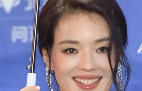 北影节开幕红毯生图来了！舒淇晕妆，高圆圆脸发黄，高叶大秀身材