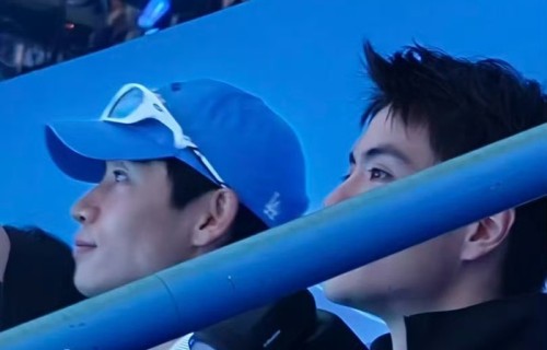 魏晨现身张杰鸟巢演唱会,老友同框见证成长|友情|如约而至|治愈