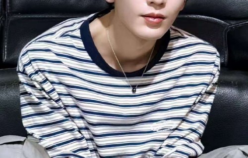 张凌赫ins点赞一小时破四十万两小时破五十万