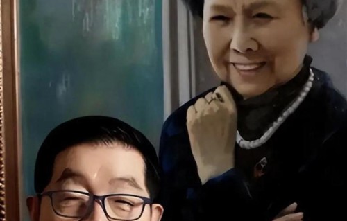 他老婆是86版西游记导演，继子继女和他不来往，妻子病逝9年