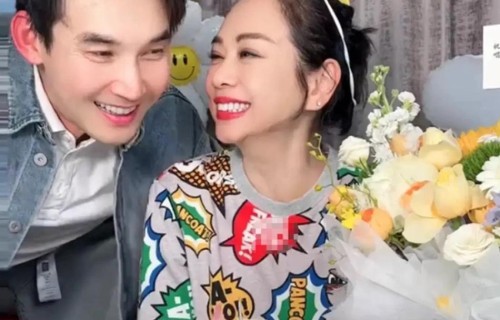 陈松伶：40岁嫁小8岁丈夫，10年不要孩子，如今活成了这样